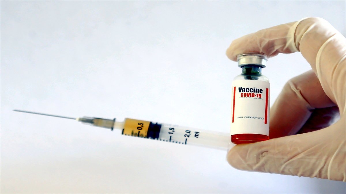 Aşı Olup Koronavirüse Yakalananlarda En Çok Görülen Semptomlar