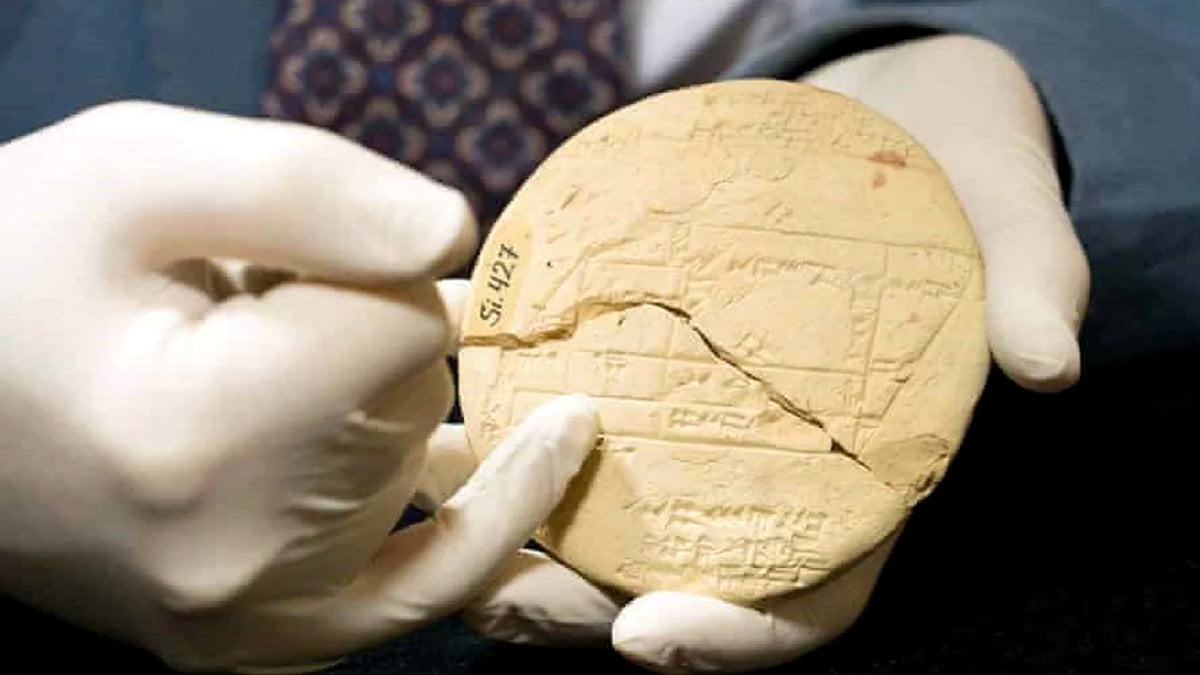 Avustralyalı matematikçi, 3.700 yıllık bir tablete kazınmış uygulamalı geometriyi keşfetti