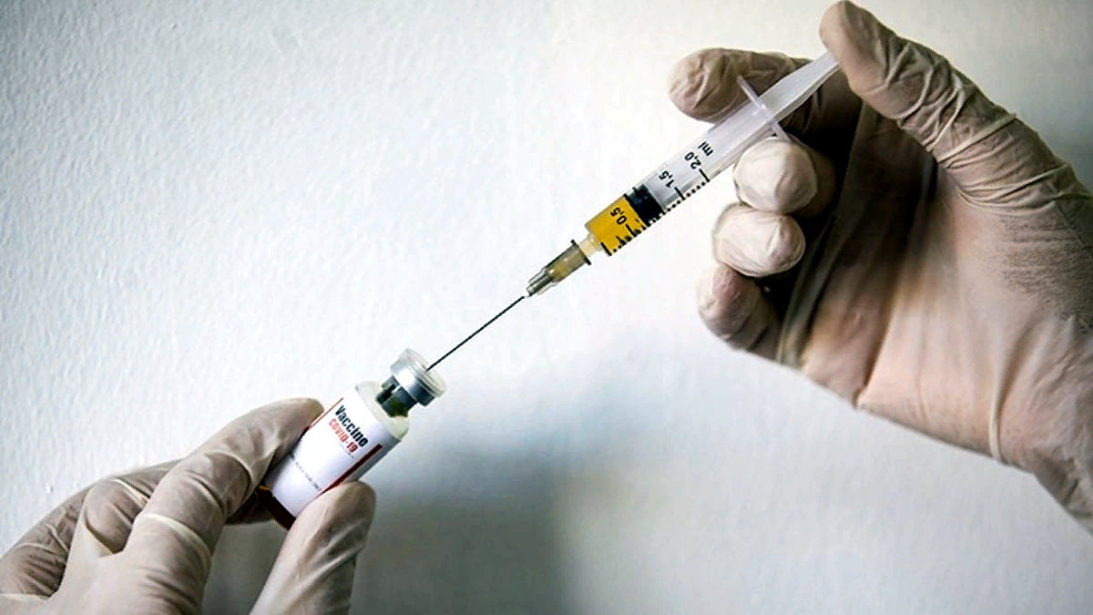 Sağlık Bakanlığı, Dördüncü Doz Koronavirüs Aşısına Onay Verdi: Yaş Sınırı da 15’e Düştü