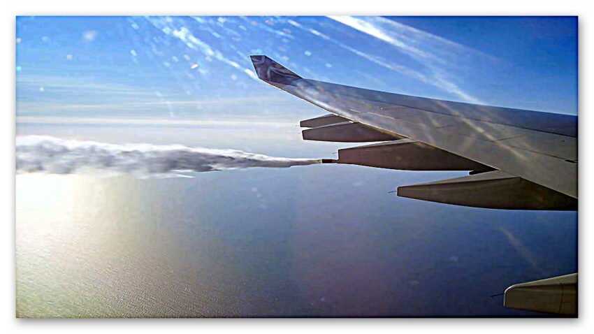 Uçakların Kanatlarından Çıkan Beyaz Gazlar Tam Olarak Nedir? Tek Sebebi Hava Akımı Değil!